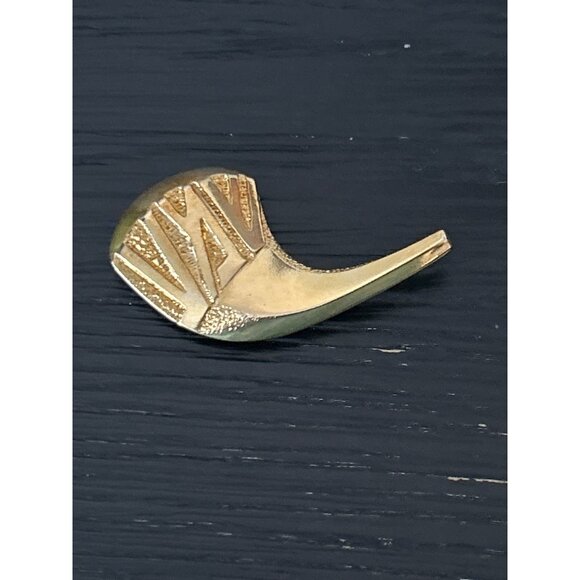 Lot of 13 Vintage/Non-Vintage Assorted Brooches/Pins Needlepoint Brutalist Wood - Picture 5 of 14